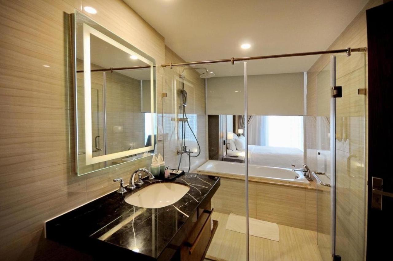 Panorama Sky Blue Nha Trang Aparthotel Exterior foto