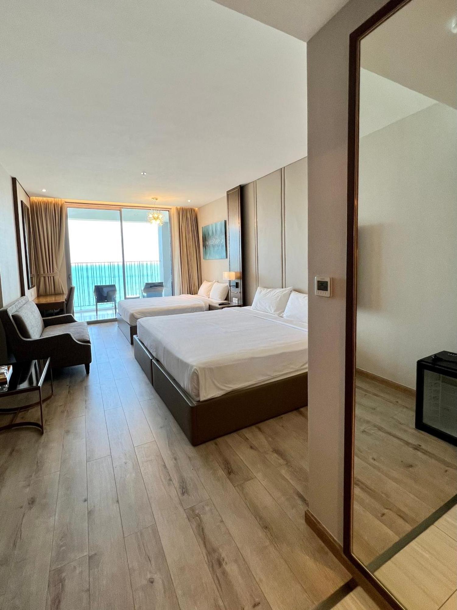 Panorama Sky Blue Nha Trang Aparthotel Exterior foto